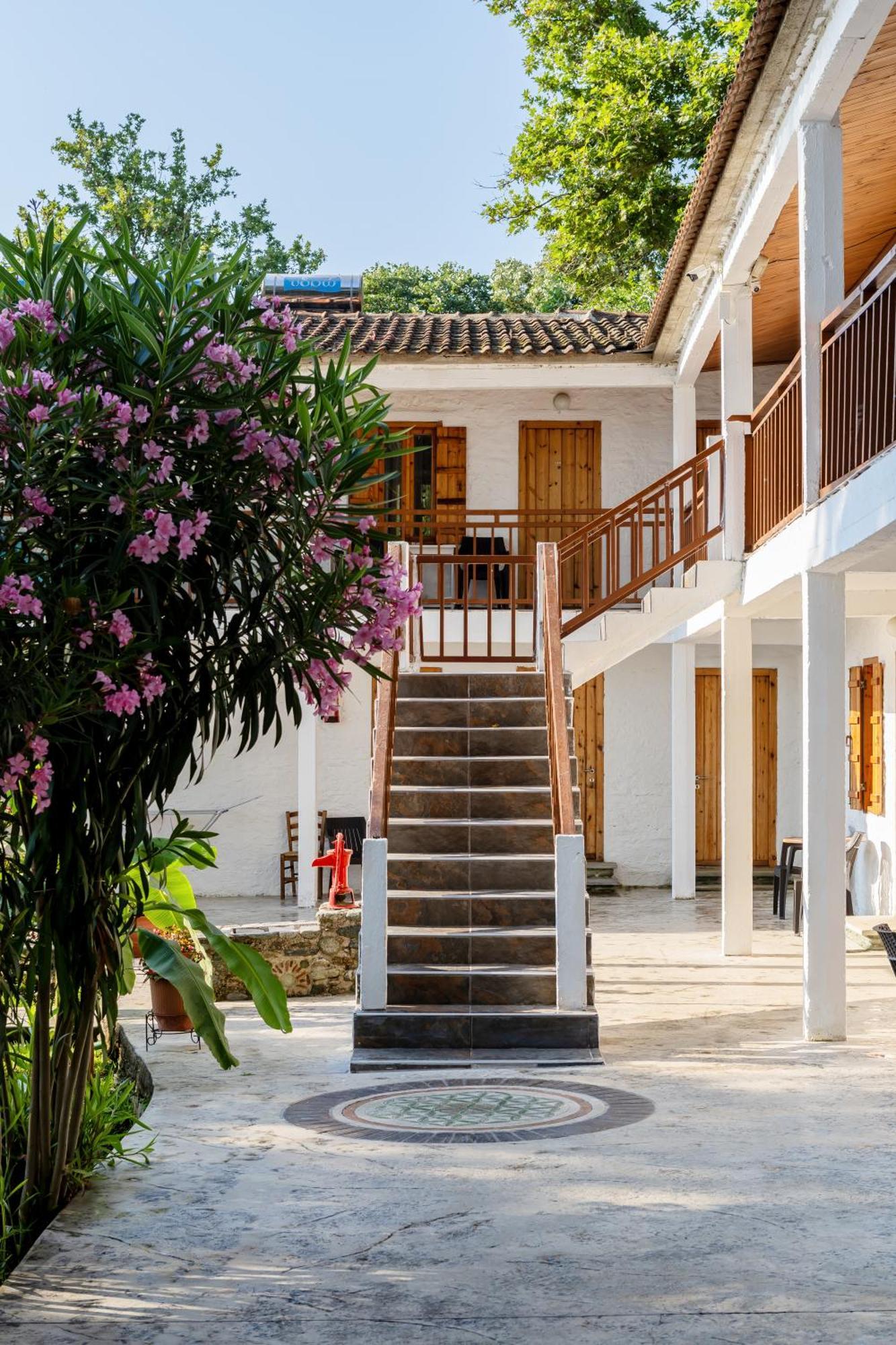 Hotel Коккино-Неро Экстерьер фото